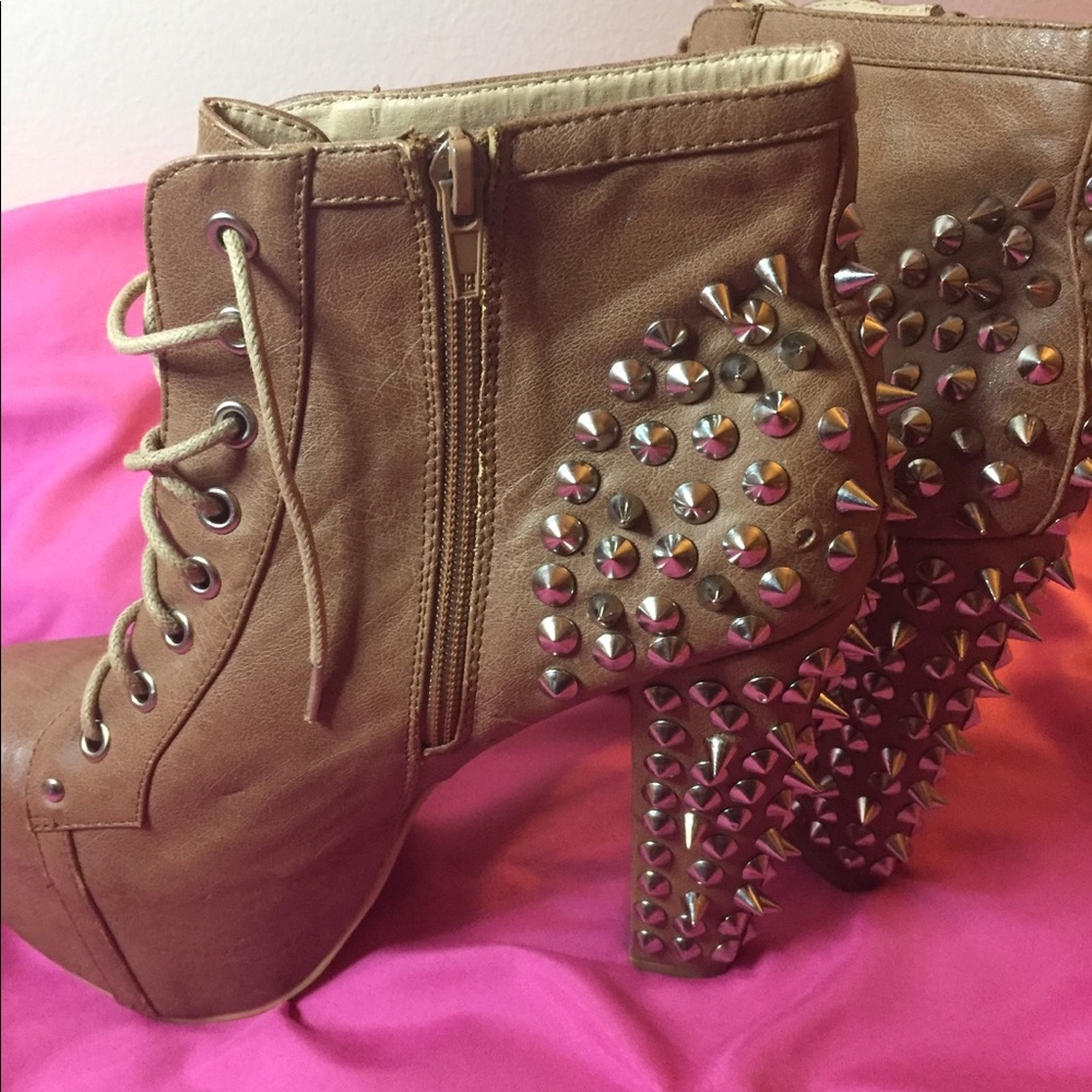Stylish platform booties - Picture 3 of 5
